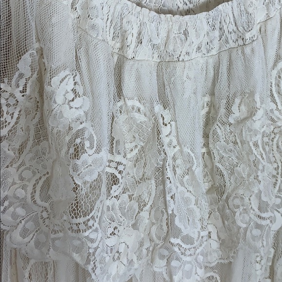 Jen’s Pirate Booty lace dress - Picture 3 of 4